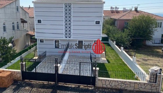 Tekirdağ Yeniçiftlik Denize Sıfır Villa